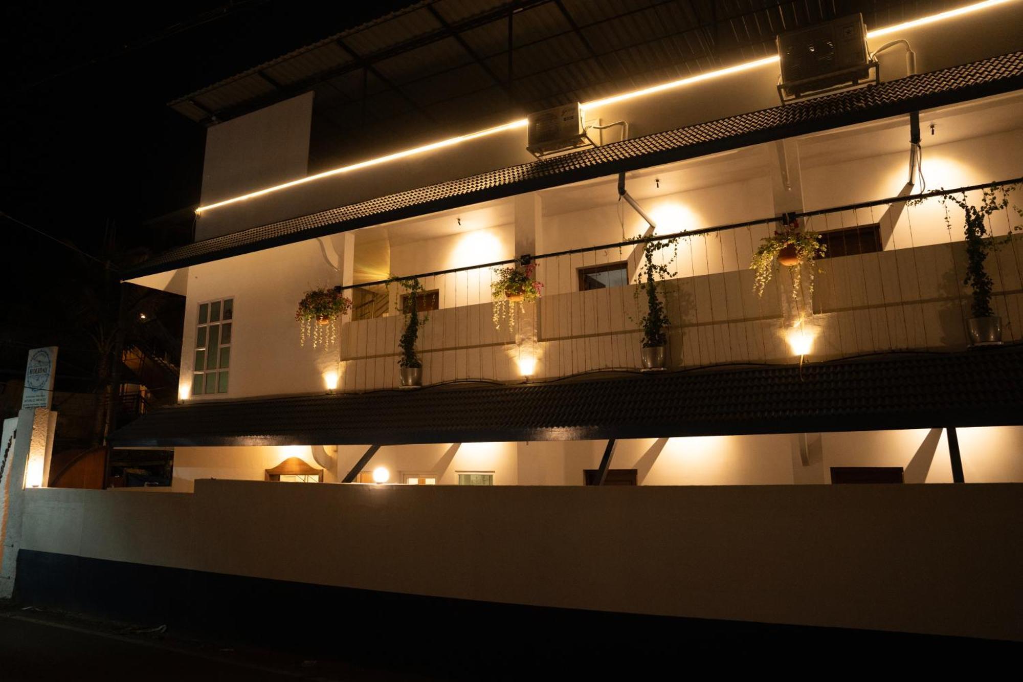 Alleppey Holiday Beach Resort Alappuzha Exterior foto