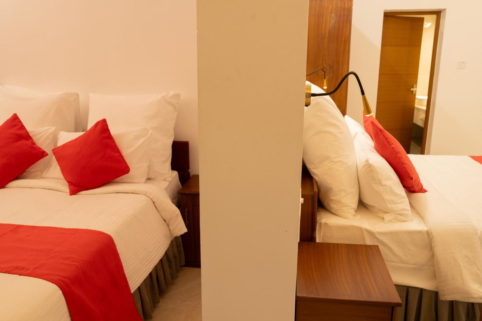 Alleppey Holiday Beach Resort Alappuzha Exterior foto
